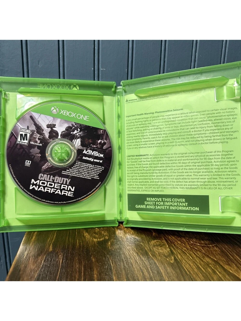 Call of Duty: Modern Warfare Microsoft Xbox One CIB